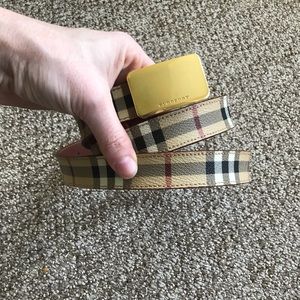 Burberry belt